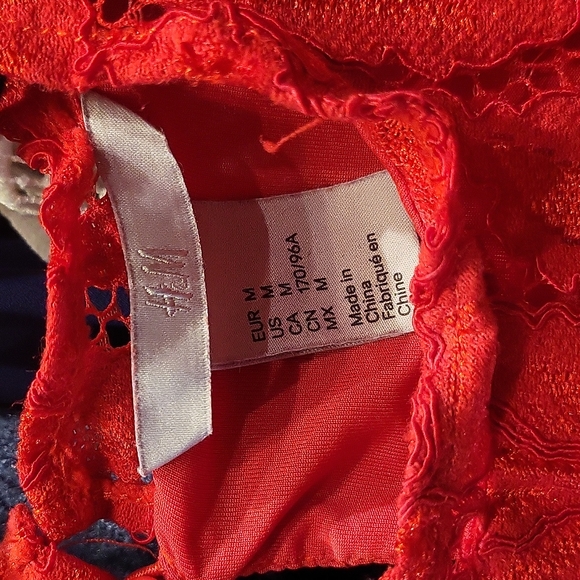 Red blouse - Picture 5 of 5